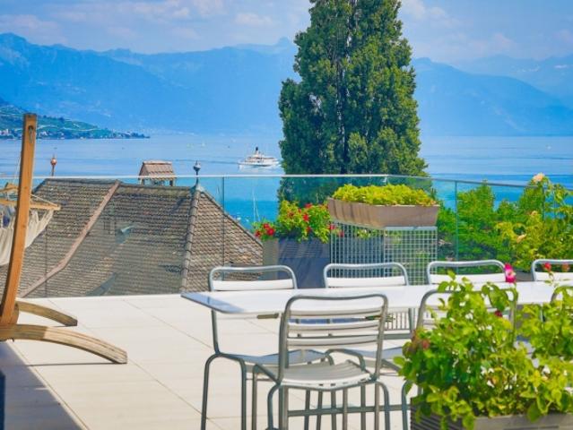 Außergewöhnliches Penthouse mit den Füßen im Wasser