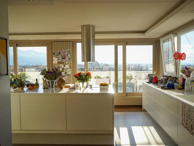 Außergewöhnliches Penthouse mit Panoramaterrasse – Blick auf Mont Blanc, See und Jura