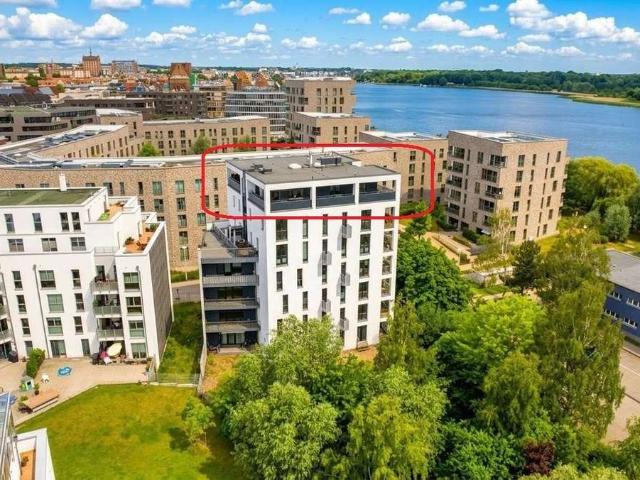 Außergewöhnliches Penthouse an der Warnow | Tiefgarage | www.LUTTER.net