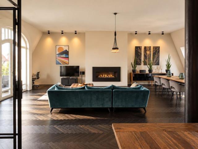 Außergewöhnliches Penthouse in Berlin Friedenau: Architektur & Großzügigkeit auf 2 Ebenen