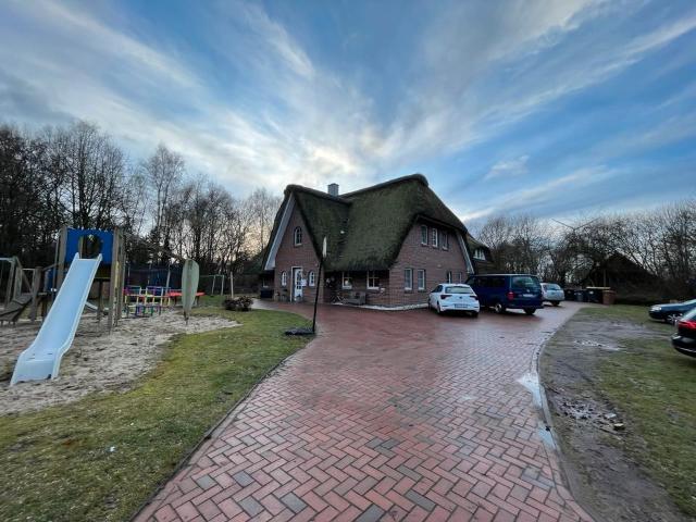 Außergewöhnliches Reetdachanwesen | 274 m² Wohnfläche | 15.000 m²