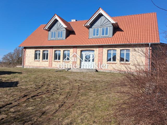 Außergewöhnliches Wohnhaus in freier Natur