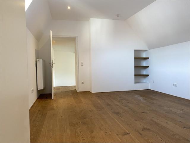 Außergewöhnliches Wohnhaus mit Geschichte zur Miete