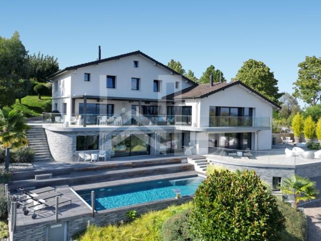 Außergewöhnliches, zeitgenössisches Anwesen mit Panoramablick auf den See