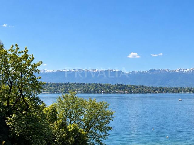 Außerhalb des Marktes – Außergewöhnliche Villa mit ungehindertem Seeblick
