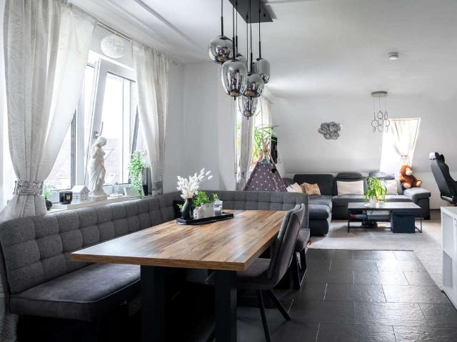 ÄUSSERST GEPFLEGTE 3 ZIMMER MAISONETTEWOHNUNG IN FAMILIENFREUNDLICHER LAGE IN LAUINGEN DONAU