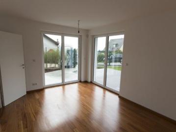 Aussichtsreich: Modernes EF Haus in Hanglage mit Terrassen, Klima, Dornbach / Wien