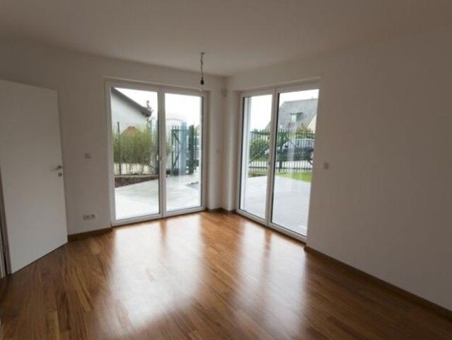 Aussichtsreich: Modernes EF Haus in Hanglage mit Terrassen, Klima, Dornbach / Wien