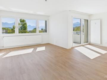 Aussichtsreiche Attikawohnung mit tollen Terrassen in 6005 Luzern