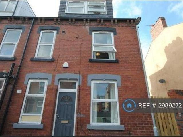 Autumn Avenue, Leeds, LS6 3 bed terraced house to rent £1,170 pcm £270 pw