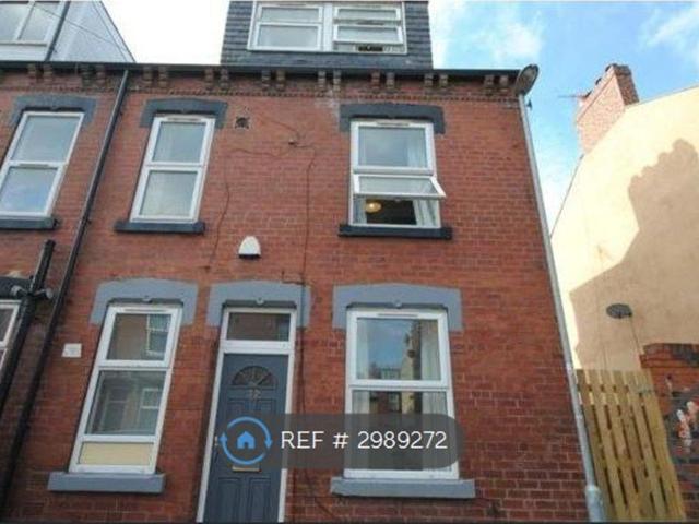 Autumn Avenue, Leeds LS6, 3 bed terraced house to rent, £1,170 pcm | PrimeLocation