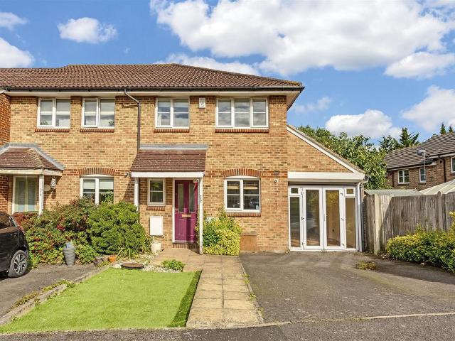 Autumn Drive, Sutton SM2, 3 bed end terrace house to rent, £2,375 pcm | PrimeLocation