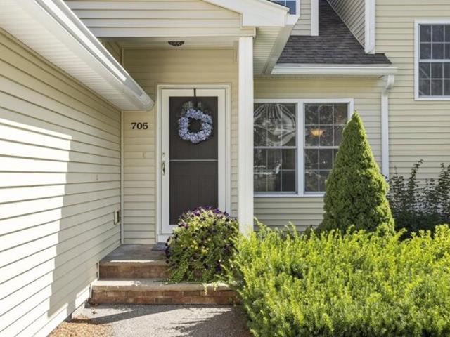 Autumn Ridge Dr Unit,ayer, Condo For Sale
