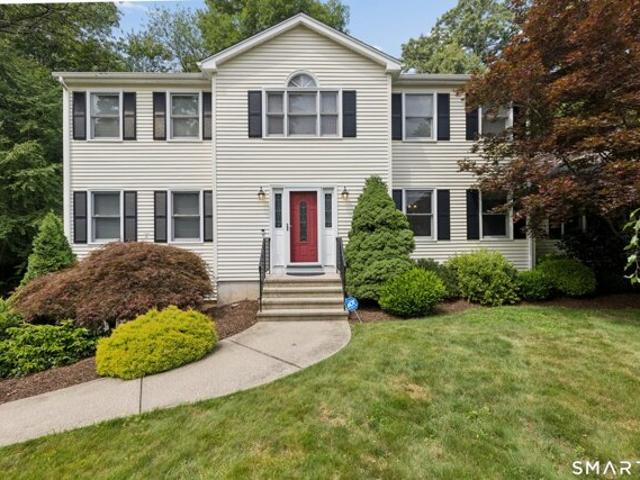 Autumn Ridge Rd, Shelton, Home For Sale