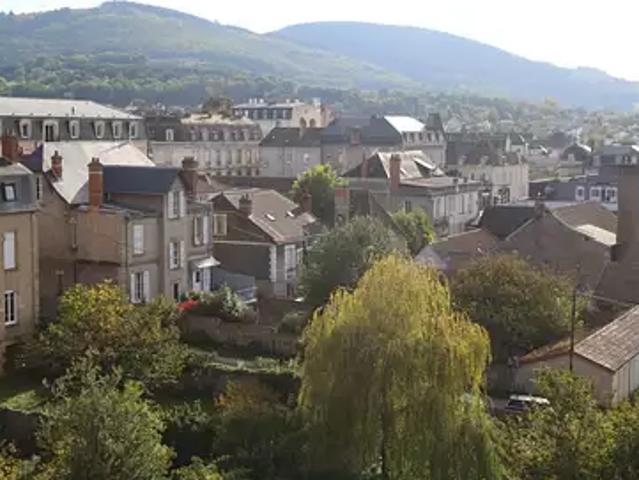 Autun 71400 Achat / Vente appartement 4 pièces t4 au dernier étage cave