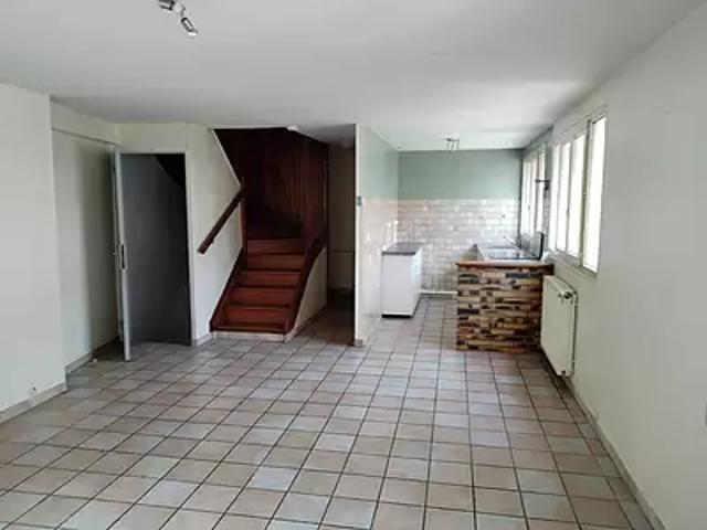 Autun 71400 Location maison 4 pièces t4 au dernier étage