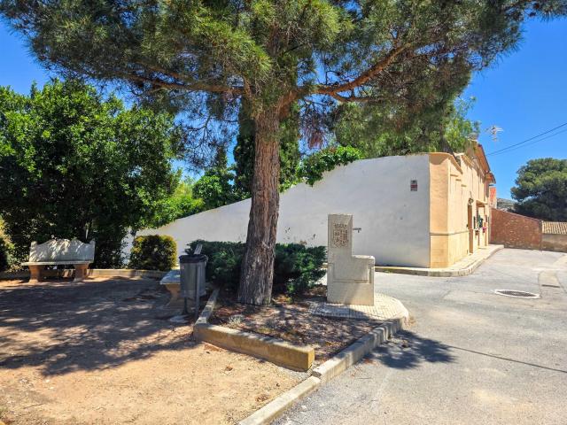 Auténtica casa de campo con seis dormitorios en Torre del Ri. 400m² Torre del Rico