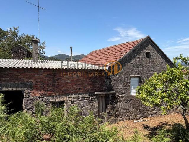 AUTÉNTICA CASA DE PIEDRA GALLEGA EN PLENA NATURALEZA