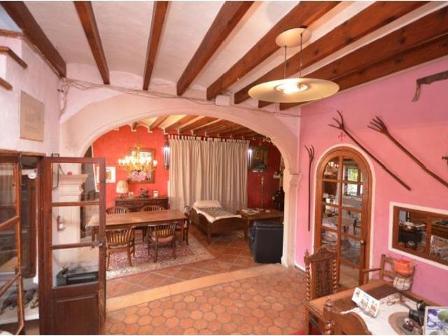 Autentica casa mallorquina independiente en parcela de 861 m2