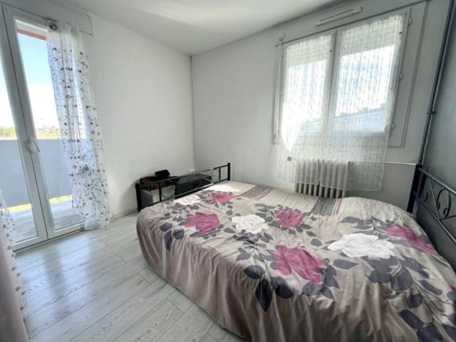 AUTERIVE 31190 APPARTEMENT T3 60M2 BALCON