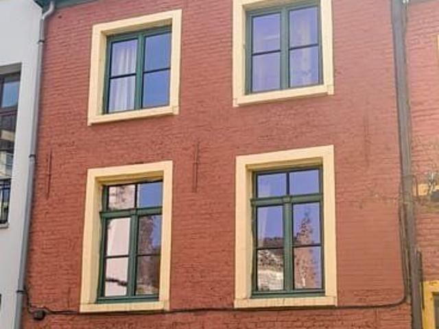 Authentic house. Furnished. Short term contract