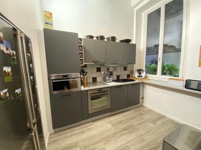 Authentic Lyon downtown Apartment, Lyon Amsterdam Apartments for Rent