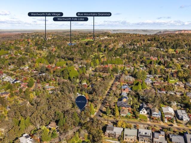 Authentic Mid Century Living with Bushland Outlook