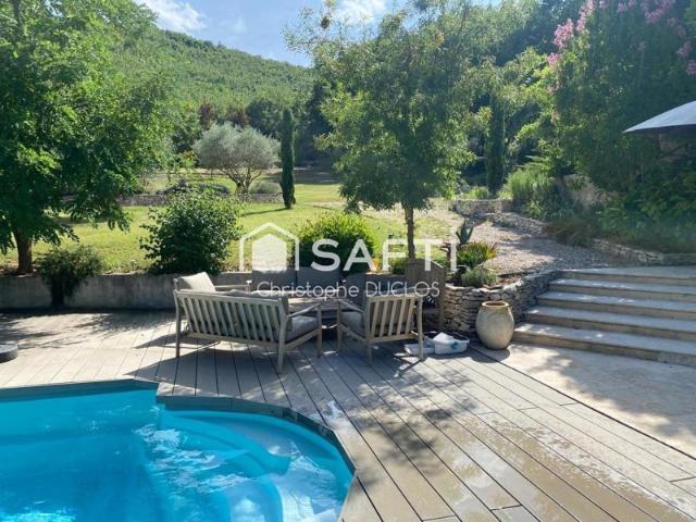 Authentique bastide provençale avec gîtes indépendants