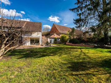 Authentique corps de ferme 7 pièces 302m2 sur 9,92 ares