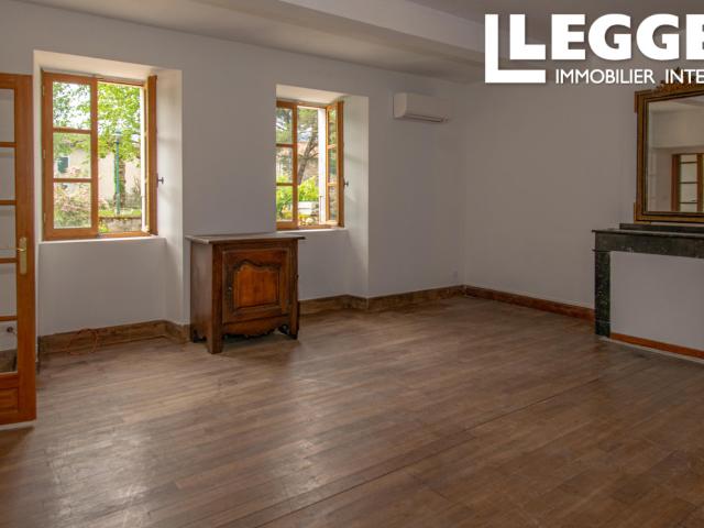 Authentique ferme commingeoise entièrement rénovée de 237 m² habitables, des dépendances, un terrain 1237 m²