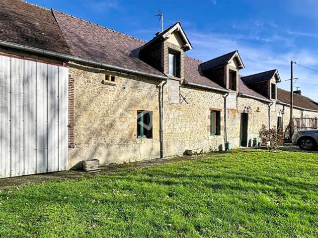Authentique longère en pierre au coeur du Perche, vaste terrain