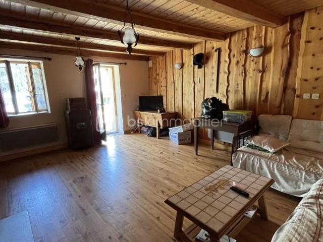 Authentique maison de montagne de caractère Vue panoramique Potentiel unique Un bien rare à réinventer