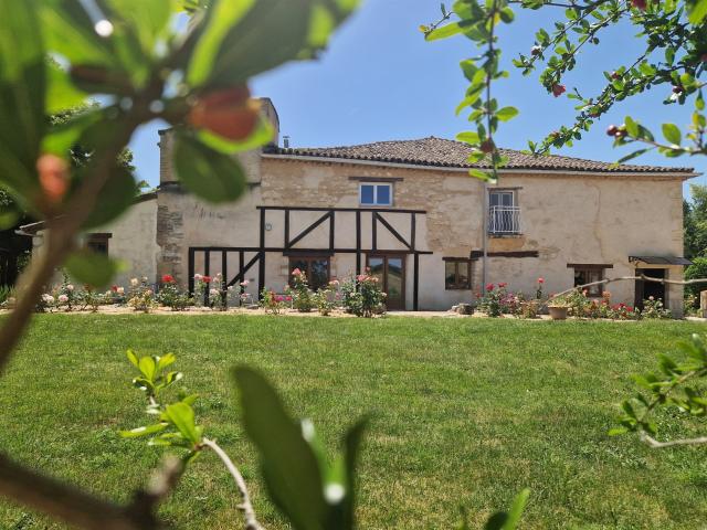 Authentique Maison De Maitre Pleine De Caractere, En Bordure. 479m² Beaumont de Lomagne