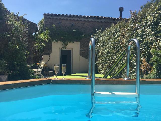 Authentique maison de village avec piscine et jardin Escales 108m² Escales