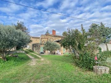 Authentique, maison en pierre avec gîte indépendant
