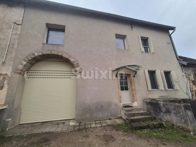 AUTHENTIQUE MAISON EN PIERRE AVEC TERRAIN DE PLUS D'UN HECTARE