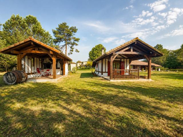 Authentique Maison Landaise De Plain Pied Au Cœur Du Parc Na. 89m² Vert