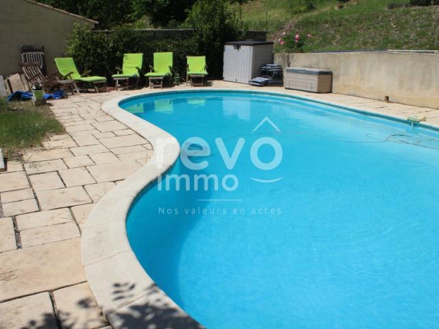 Authentique maison provençale avec piscine. 117m² Chaudebonne