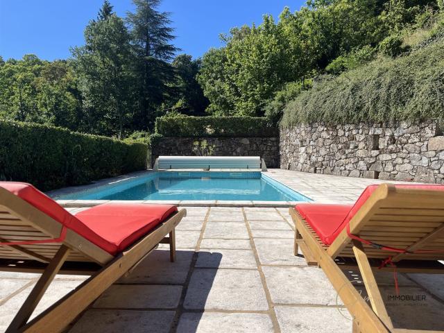 Authentique Mas Cévenol avec dépendance, piscine et plus de. 84m² Saint André de Majencoules