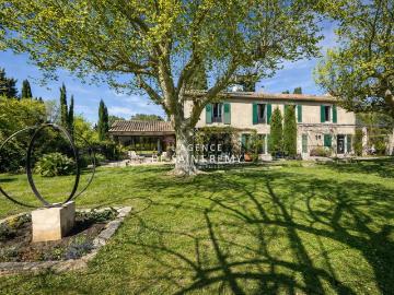 Authentique mas de 1850 en vente à Saint Rémy de Provence 325m² Saint Rémy de Provence