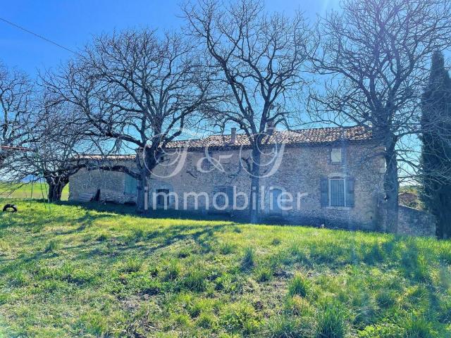 Authentique mas isolé en Provence 220m² Valensole