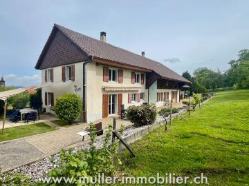 Authentisches 5.5 Zimmer Dorfhaus in einem 1 884 m2 grossen Grünparadies