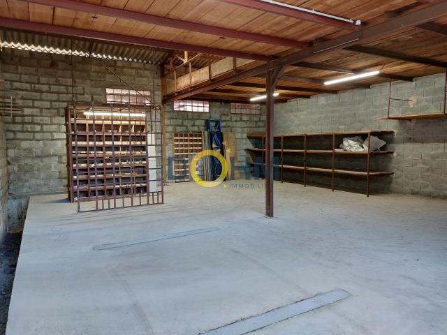 Autre 450 m²