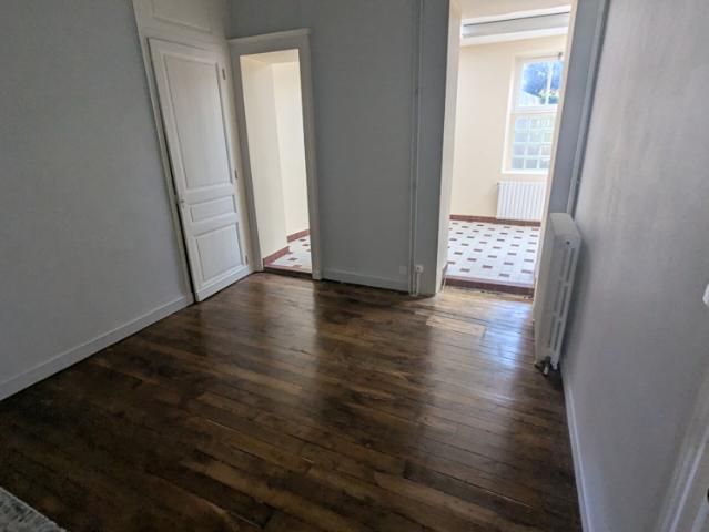 Autres à louer 44 m2 PLOERMEL 56800