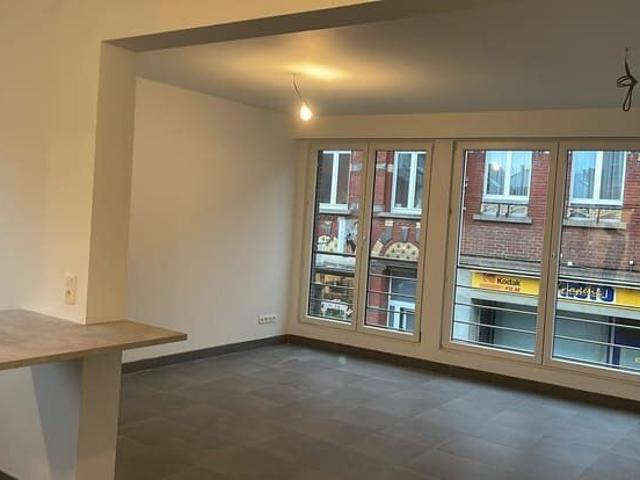 Auvelais Appartement entièrement rénové en 2022