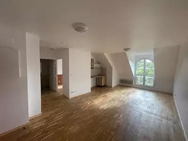 Auvers Saint Georges 91580 Achat / Vente appartement 2 pièces t2 au dernier étage cave