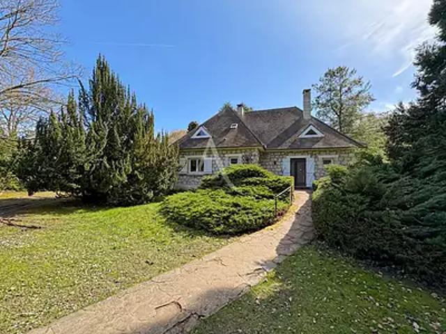 Auvers Saint Georges 91580 Achat / Vente maison 8 pièces t8 au dernier étage terrasse