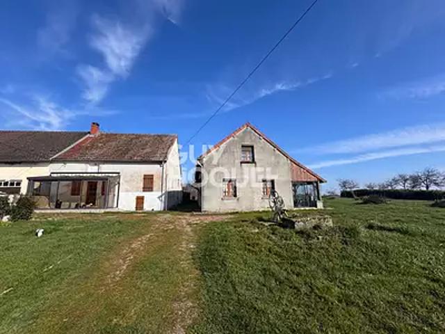 Auxy 71400 Achat / Vente maison 6 pièces t6 au dernier étage