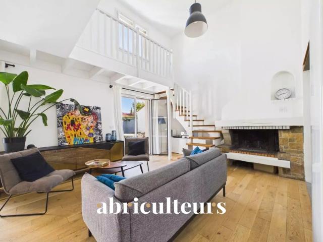 Aux Sorinières, Belle maison familiale plus studio possible