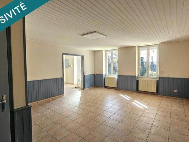 Aux portes de Barbezieux, maison ancienne entièrement rénovée avec jardin
